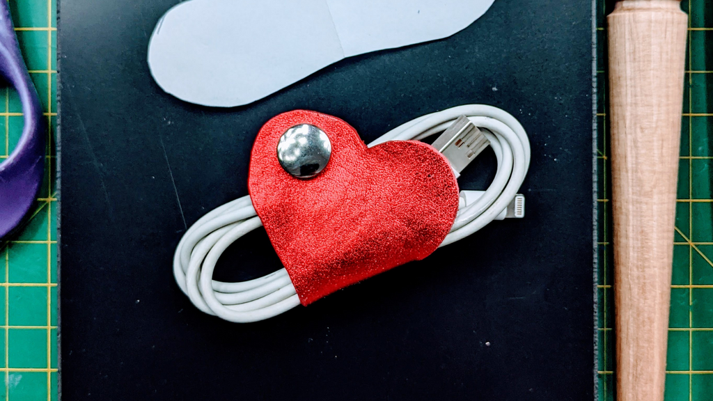 cord keeper heart shape