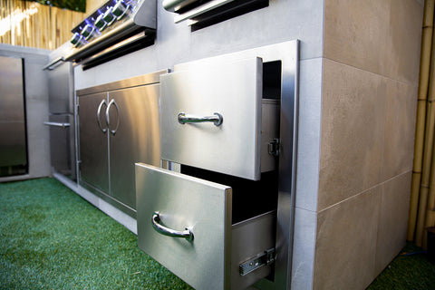 Maximizing Storage in An Outdoor Kitchen Design 