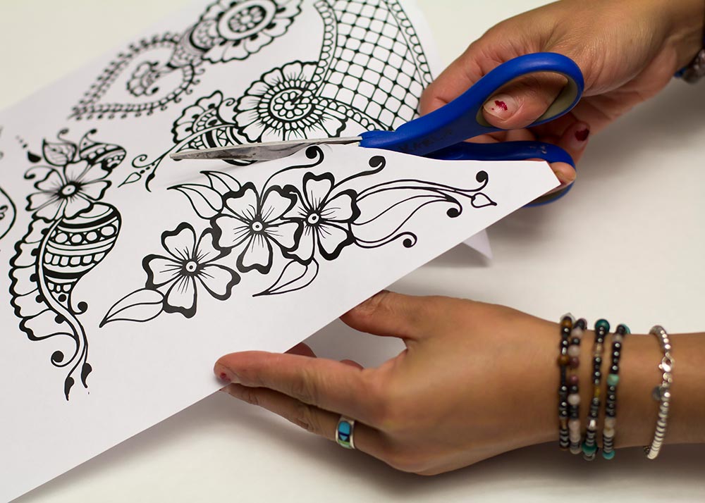 Henna Designs – The Fun and Easy Way With Stencils – HennaCity