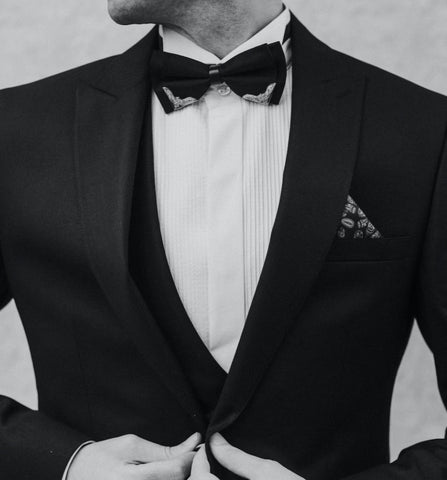 black tuxedo suit jacket with white tuxedo shirt for formal broadway outfit ideas