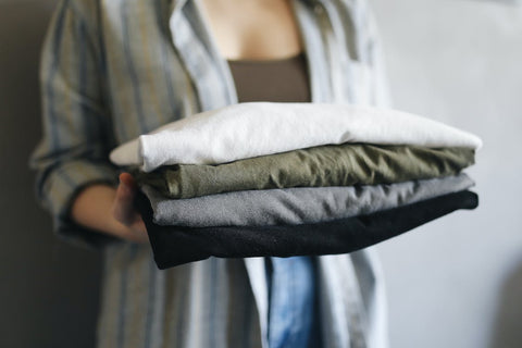 deciding between cotton or polyester clothes