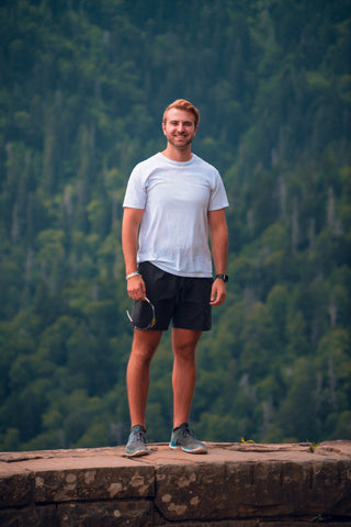 white athleisure t-shirt outfit