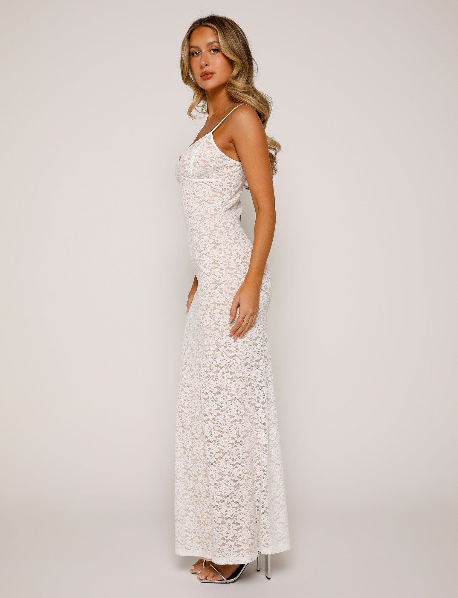 JULIANNA LACE DRESS - WHITE : LACE – Tiger Mist North America