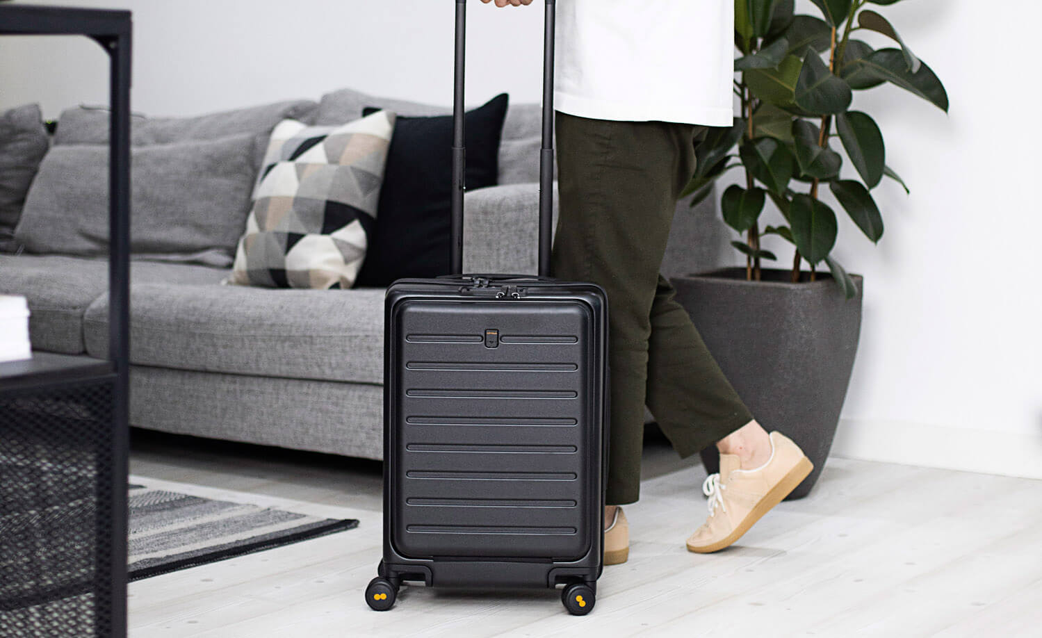 Laptop Carry On Luggage-Hardside Spinner | Level8: Travel with Style