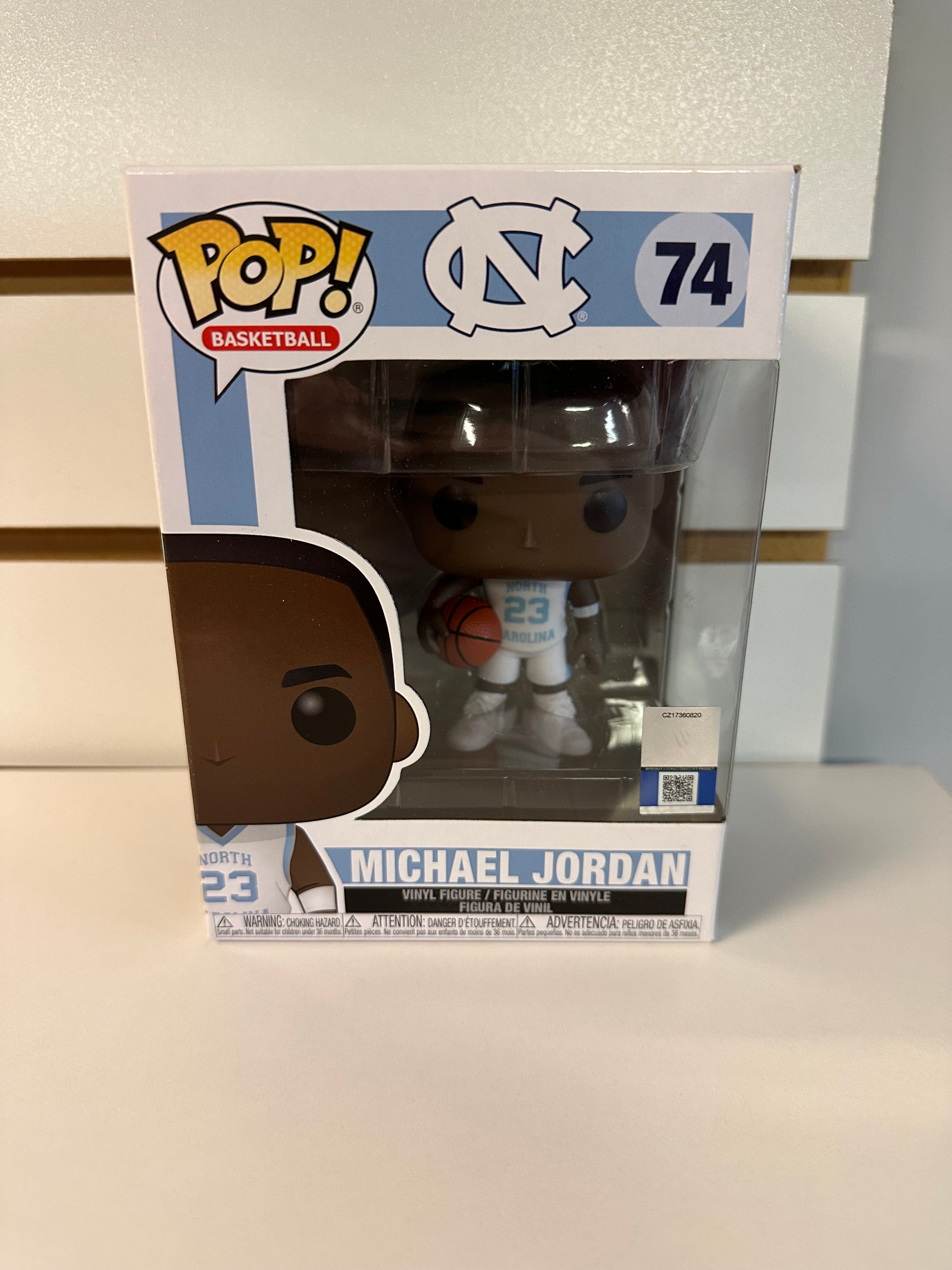 Funko Pop Michael Jordan (UNC White)
