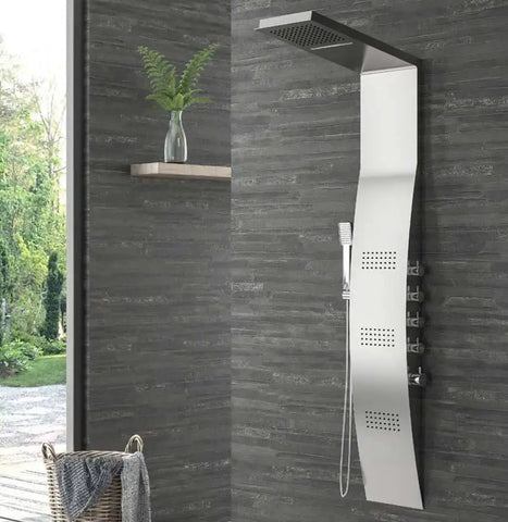 Tendenze arredo bagno 2023 - Colonne doccia