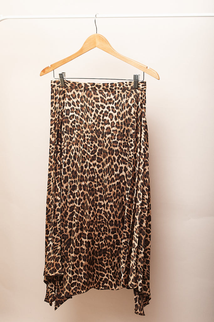 Falda con bajo asimétrico animal print; ropa de zara outlet – Carousel ·  Secondhand & Vintage