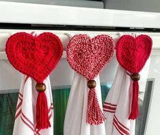 Free Crochet & Knitting Patterns for Valentine’s Day 