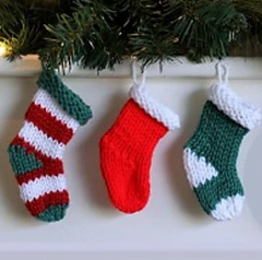 Decorating this Holiday Season by Knitting Your Own Christmas Ornaments