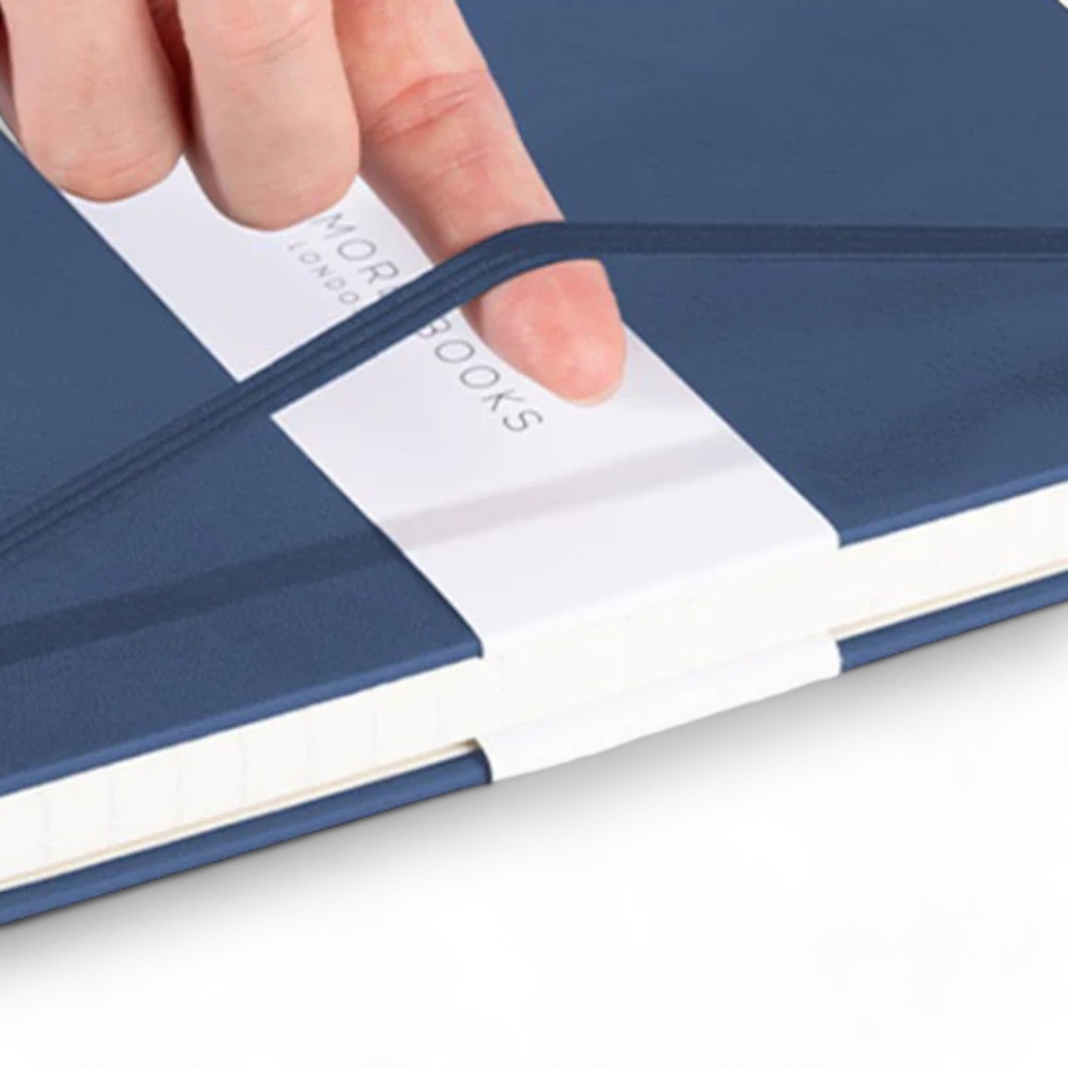 notebook elastic.jpg__PID:5d81512e-4986-488c-a385-4dbd7309638c