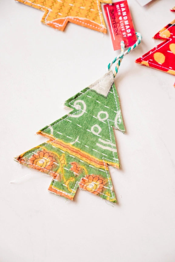 https://cdn.shopify.com/s/files/1/0029/6537/2997/files/AshaProjectHandStitchedOneofaKindKanthaChristmasTreeOrnament_1024x1024.webp?v=1692117896