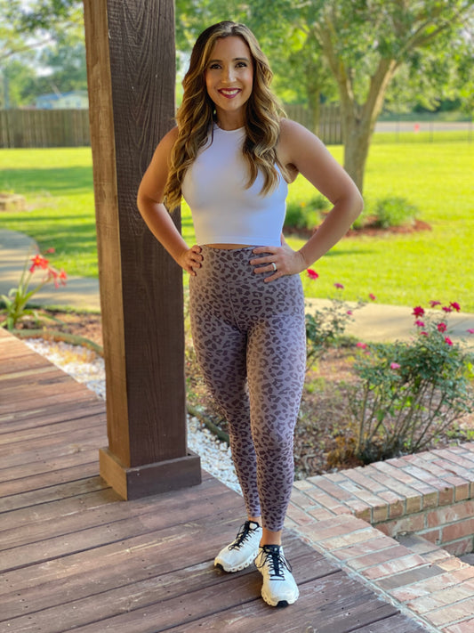 Sarah butter soft leggings- Leopard – The Grand Boutique