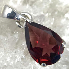 Garnet pendant
