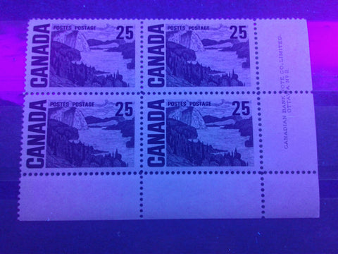 Dull fluorescent greyish bluish white paper on Canada #465, the 25c Solemn Land definitive from the 1967-1973 Centennial Issue