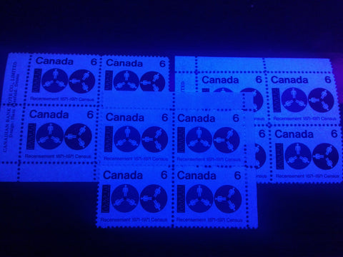 The High fluorescent and hibrite papers on the 1971 Census Centenary stamp of Canada
