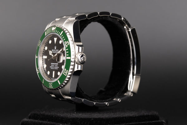 Rolex116610LV Submariner 'Hulk' – Newport Watch Club