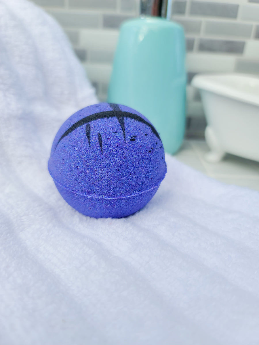 Black Raspberry Vanilla Round Bath Bomb