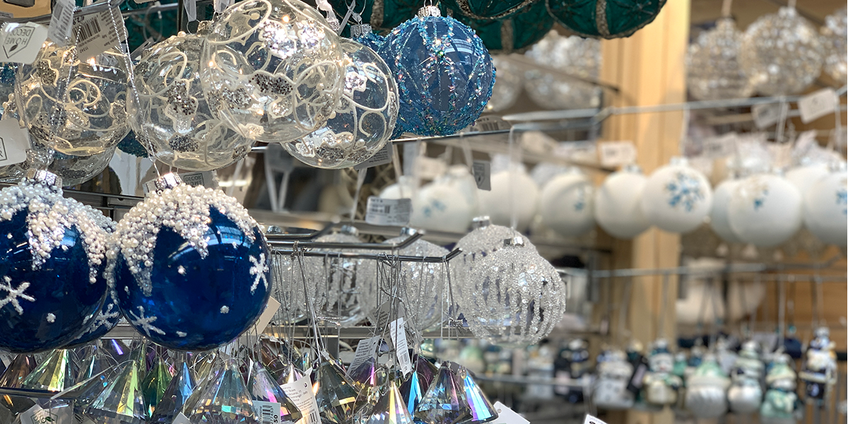 Ghiaccio, argento, blu, azzurro: le decorazioni natalizie 2020 sono in stile Frozen