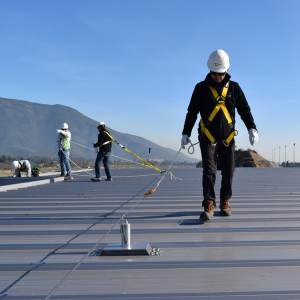 Trabajo en Construcción y Limpieza de Techos en la Florida (Alojamiento y Boleto de Avión  Incluido de Ser Necesario)