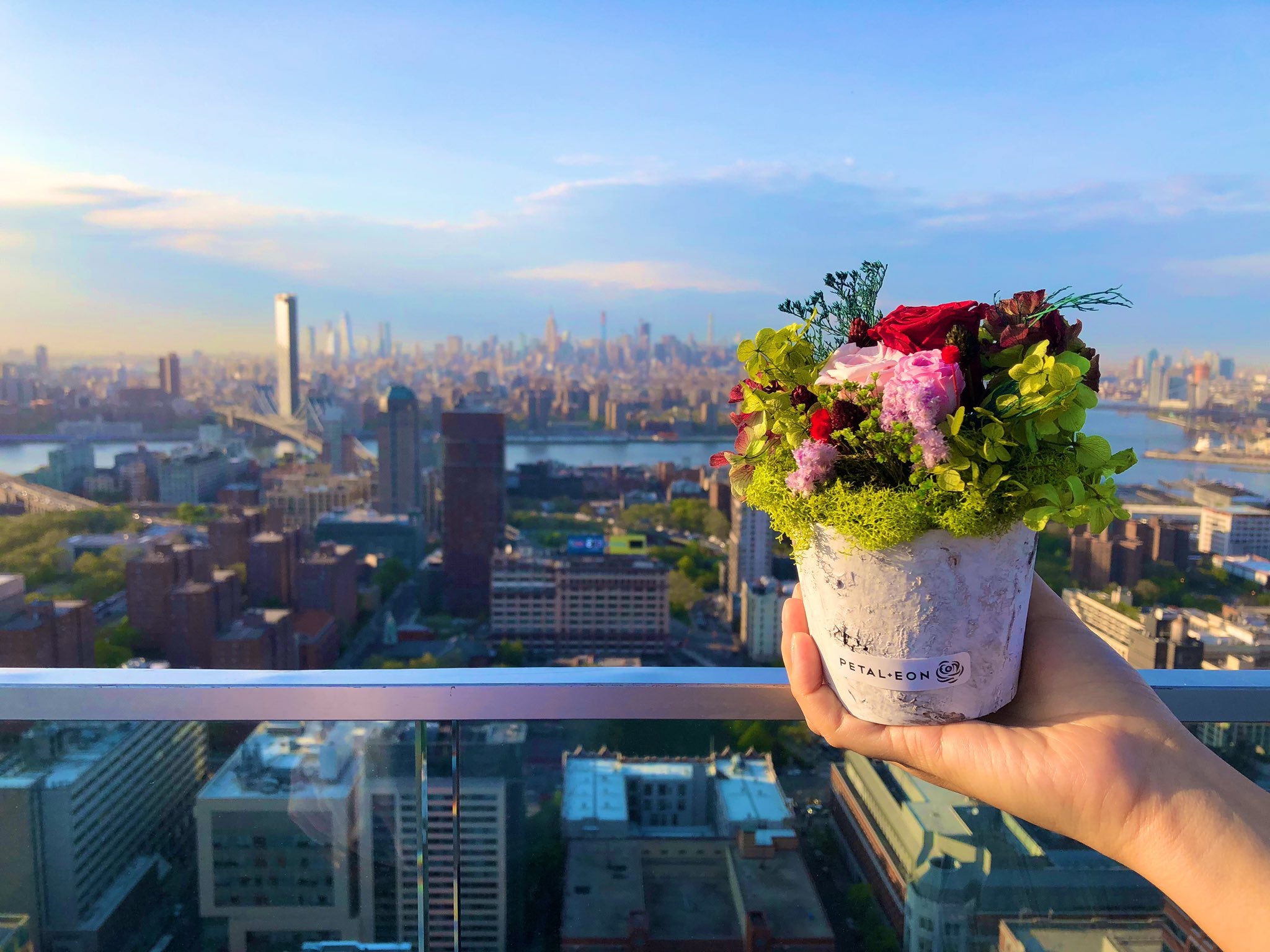 book a flower arrangement workshop to up level your next corporate event