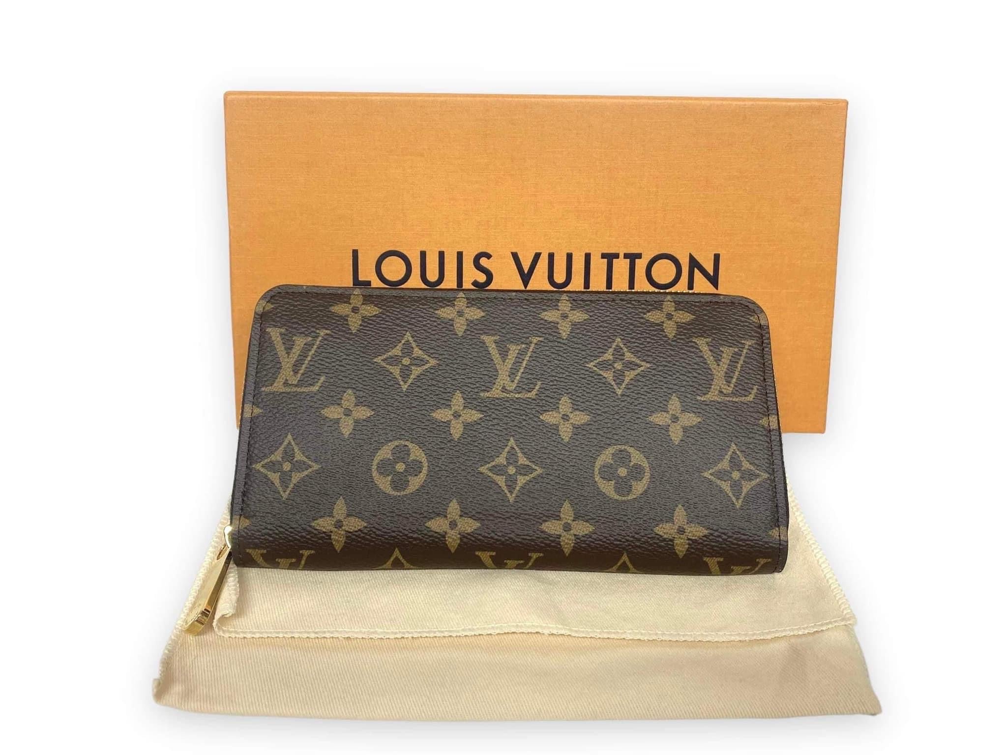 Louis Vuitton monogram Clemence wallet with fuchsia interior – Bargain Bags  by Jen