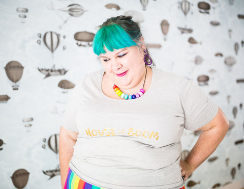 joanna in a plus-size t-shirt