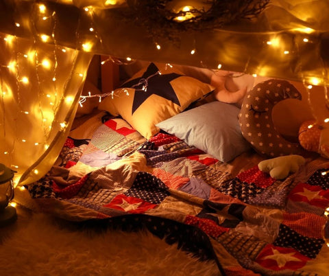 blanket fort, DIY fort, for kids, crafts and activities, for parents