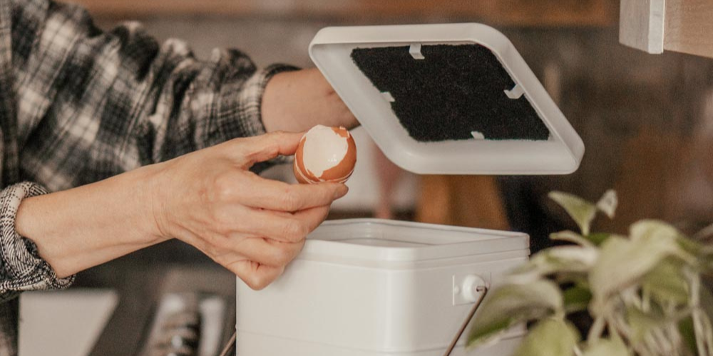 Net Zero Co. Kitchen Compost Bin with the Net Zero Co. Carbon Filter