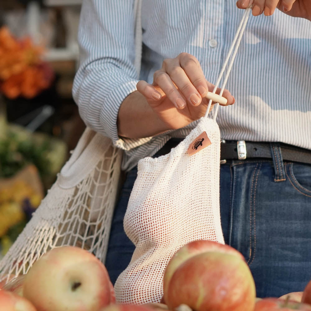 cotton produce mesh bags lifestyle - apples