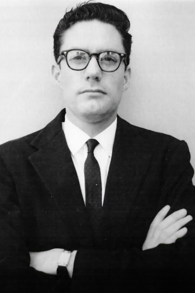 Walter Hopps wearing eyeglasses