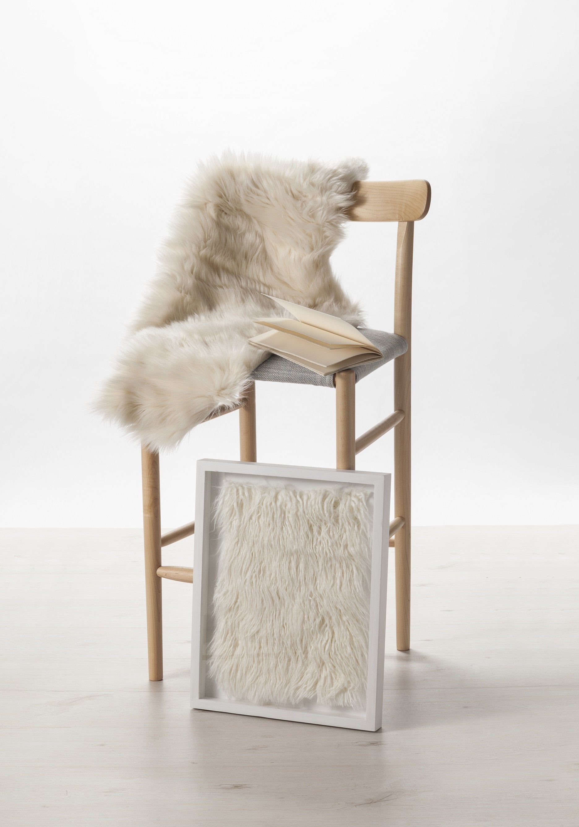 Marei1998 Yoshino Cot In Classic Brown Hue. Perfect For Cold Weather, This It Is Made From Plush Faux Fur, Which Feels So Warm And Comfortable. Cut In A Slight A-Lined Shape And Fully Lined, It Is Ideal For Smooth Layering. Front View.