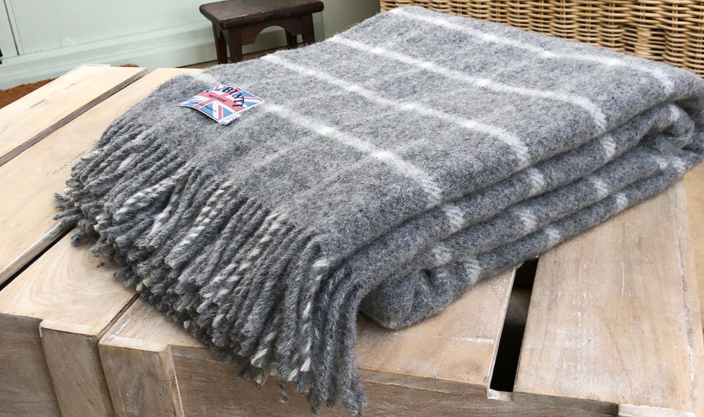 Grey blankets – Ambunti Warehouse