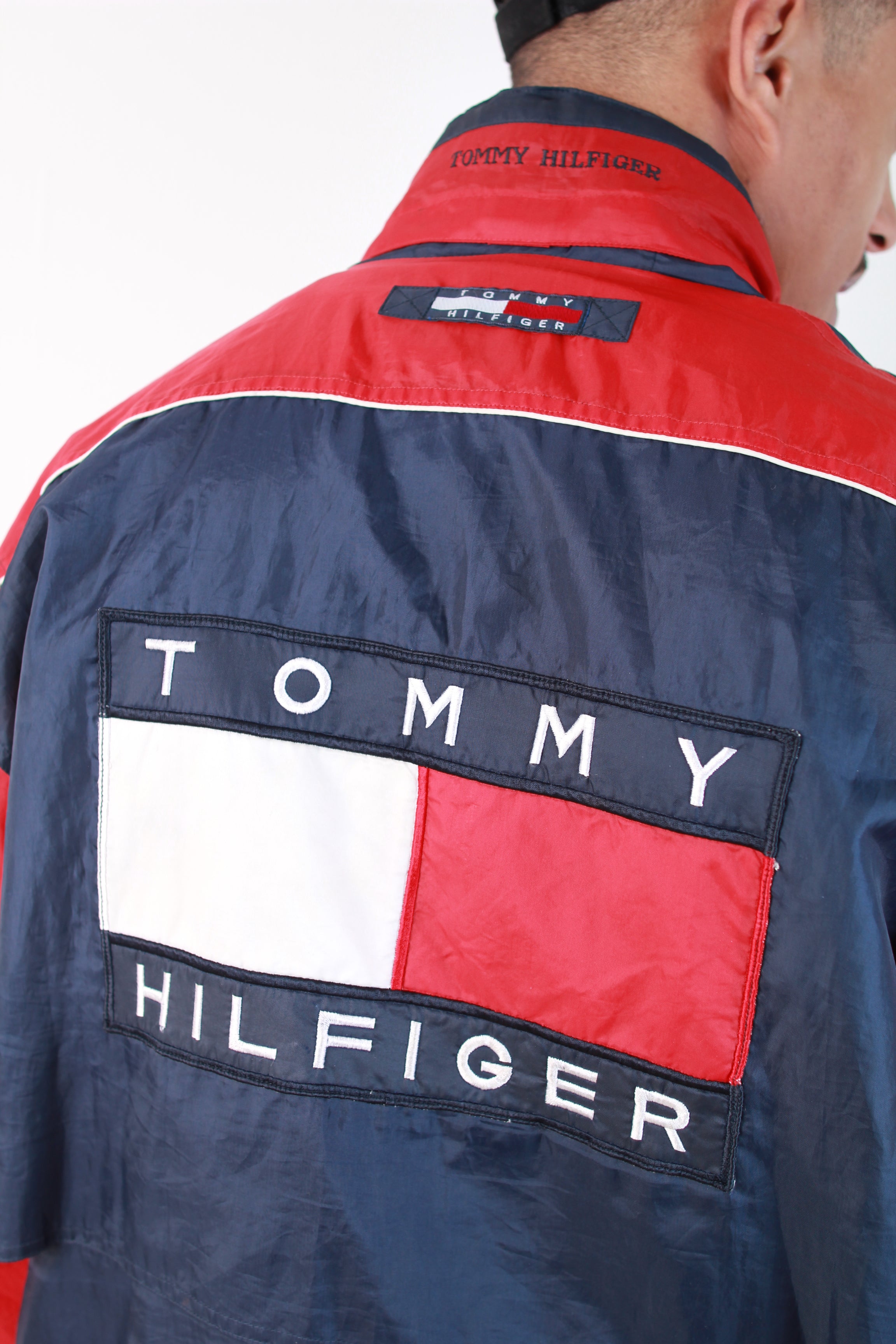 tommy hilfiger windbreaker