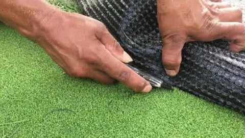 4 tips para usar clavos y puntillas en grama artificial