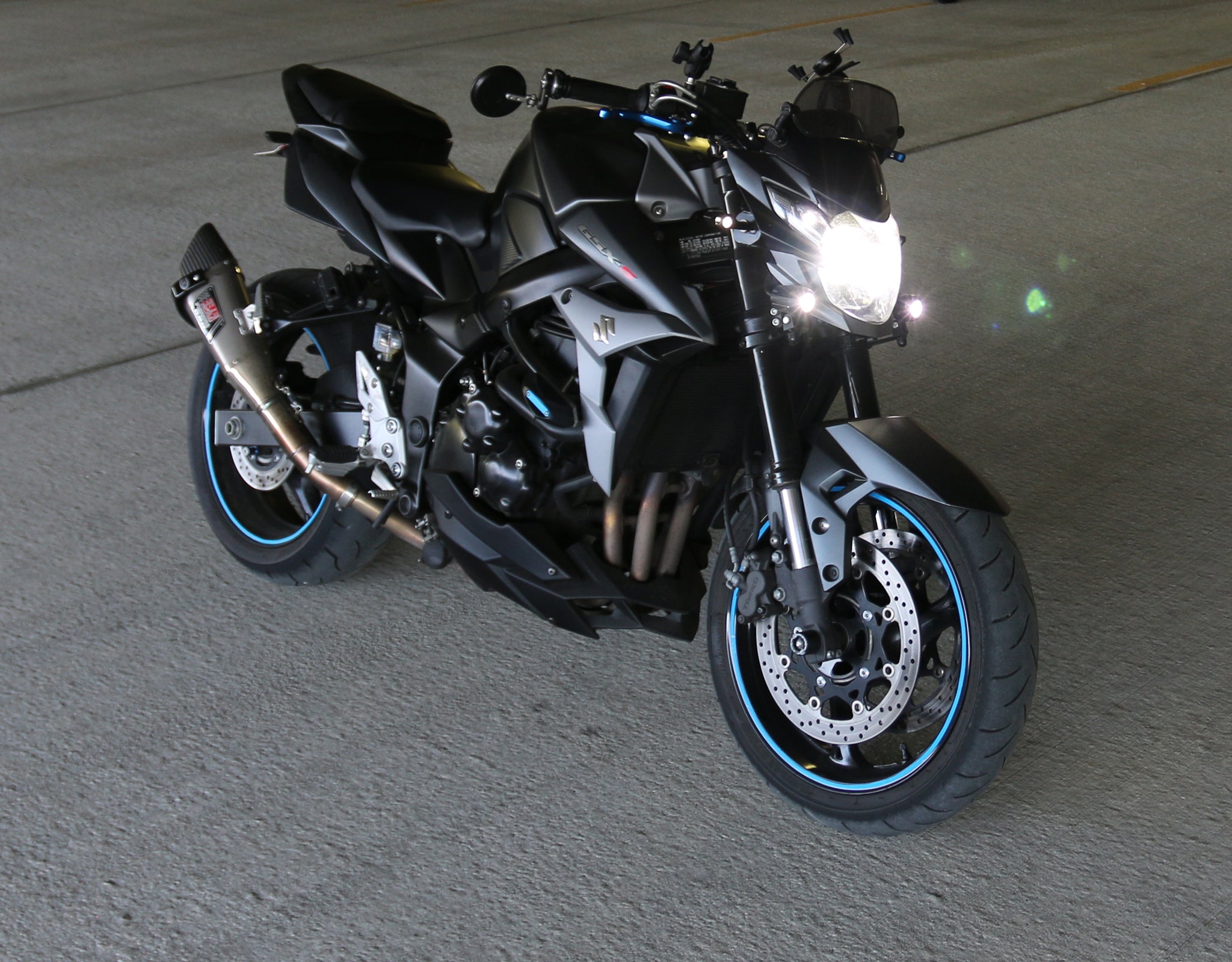 DM Light Kit on Suzuki GSX-S 750