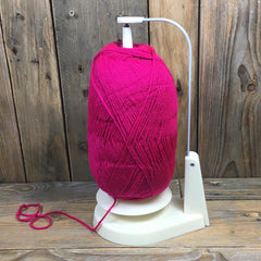 wool jeanie magnetic yarn holder jubi tufting