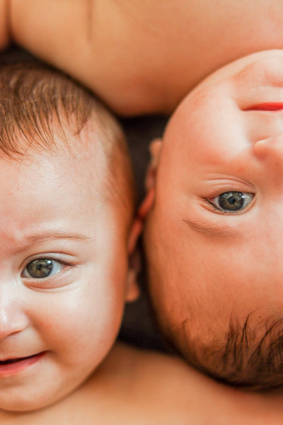 5 Classic Early Symptoms You Might Be Pregnant With Twins