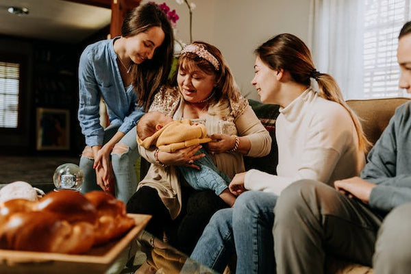 8 Savvy Tips for Celebrating Baby’s First Thanksgiving
