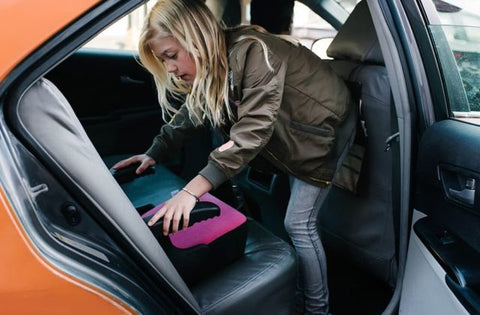 Person - CLEK OLLI Backless Booster Seat