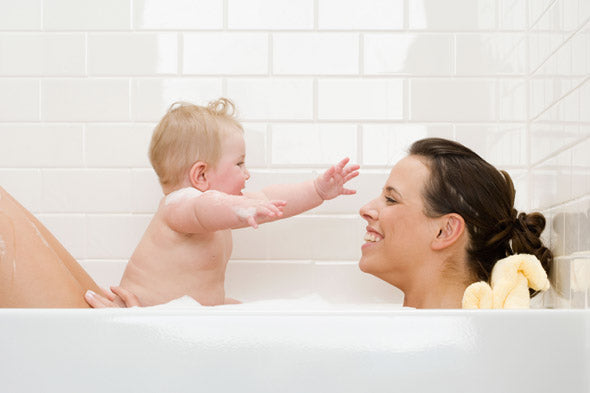 how to give a baby a bath