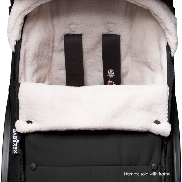 Making Your Stroller Warm & Cozy: Why We Love Footmuffs