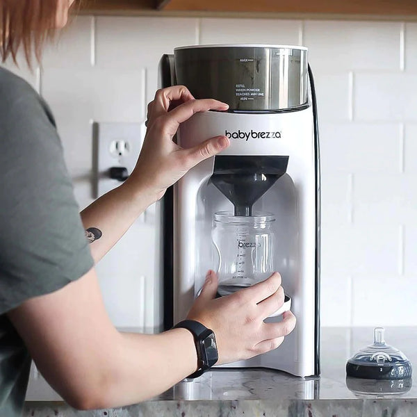 Why We Love the Baby Brezza Formula Pro Advanced Dispenser