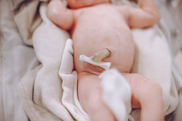 Mustela Newborn Arrival Gift Set, Baby Bathtime & Skin Care Essentials, 5  Items