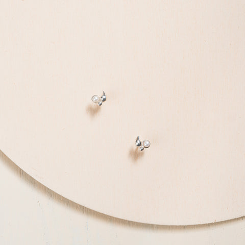 Paisley Stud Earrings with baroque pearl in sterling silver. Handmade in Montreal by Camillette Jewelry.