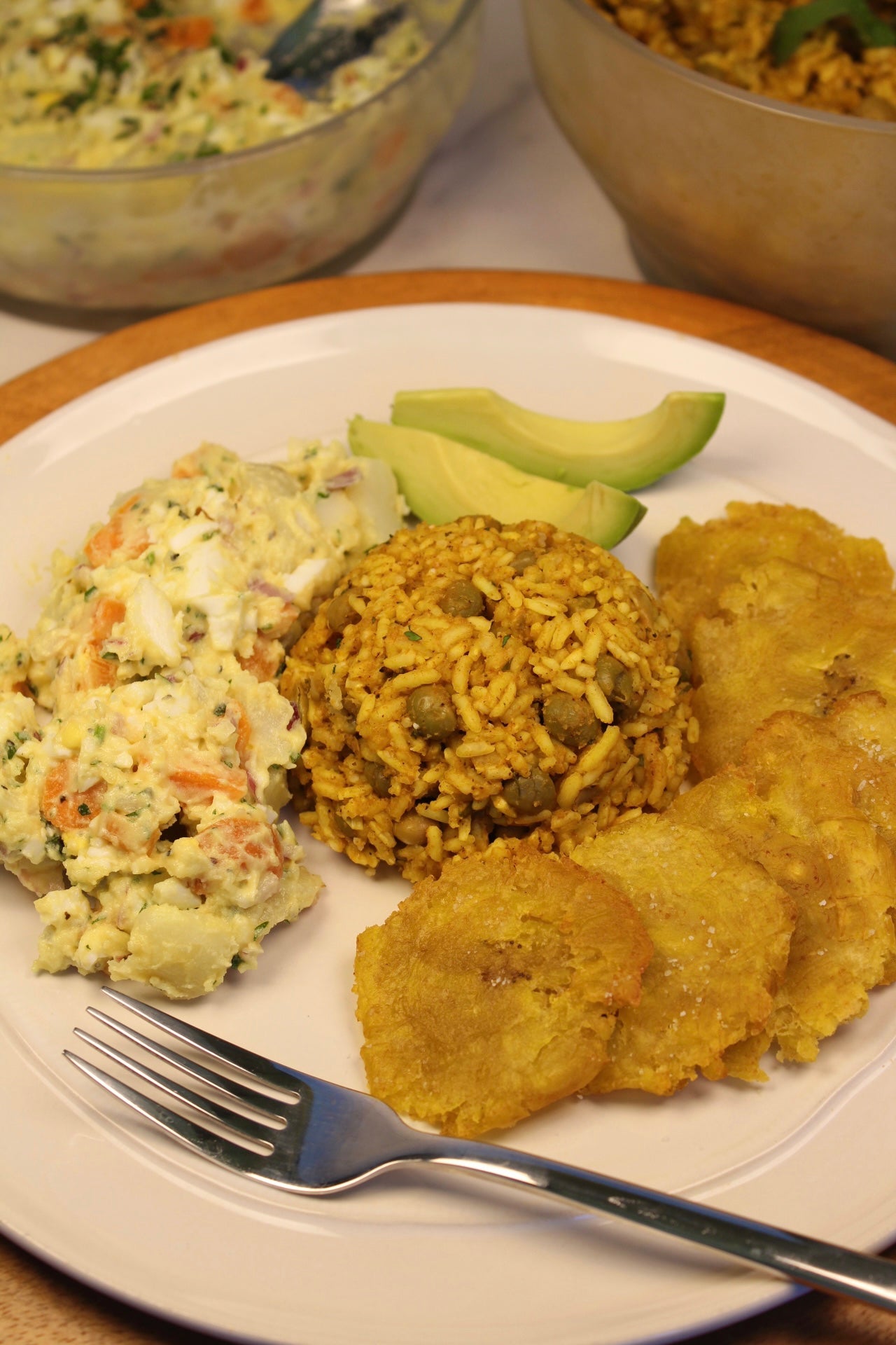 Finished dish with tostones