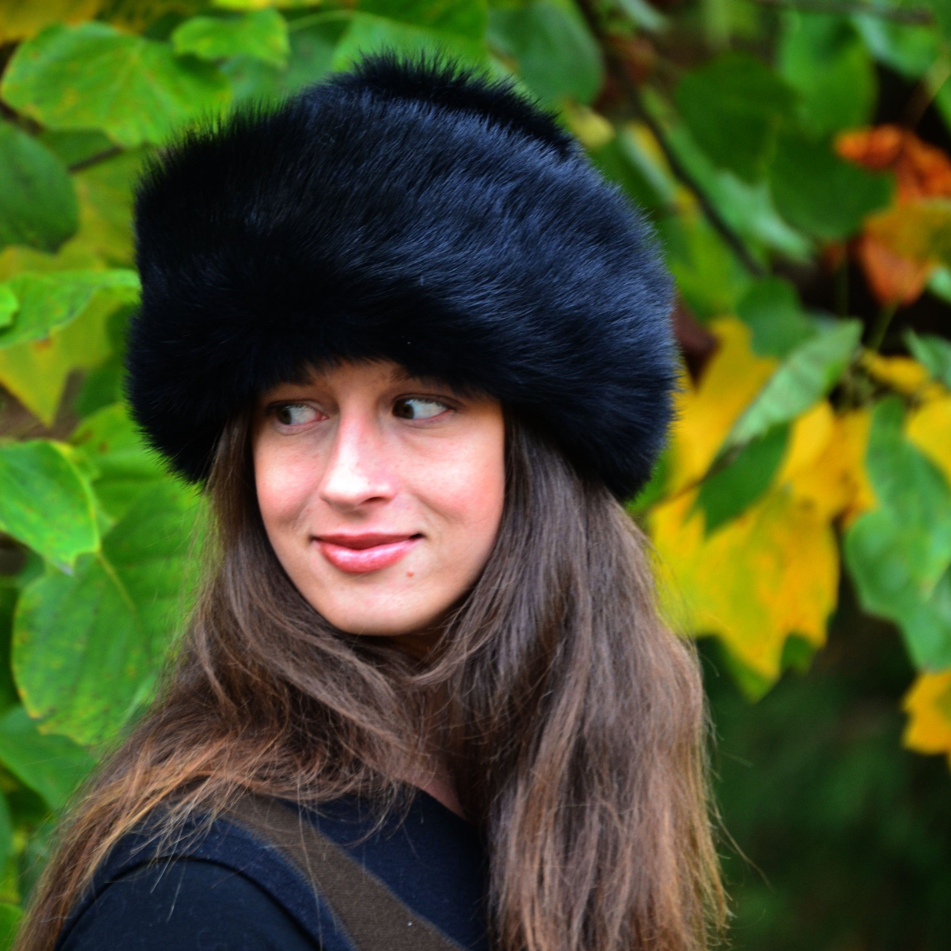 fur round hat