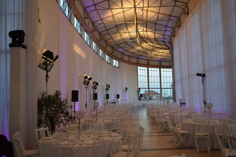 curved-event-room-for-wedding