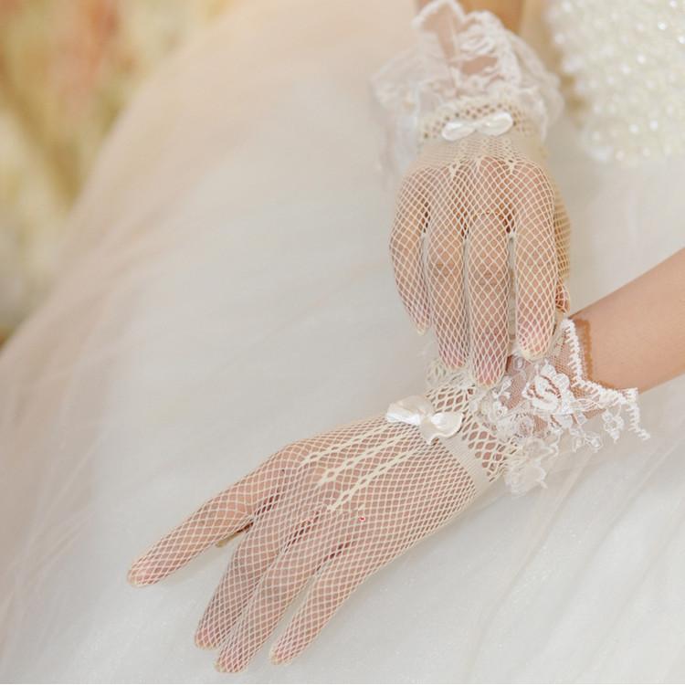 short wedding gloves