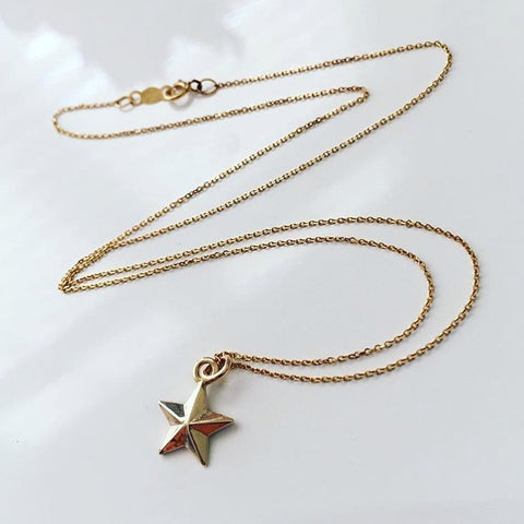 Tiny Star Necklace