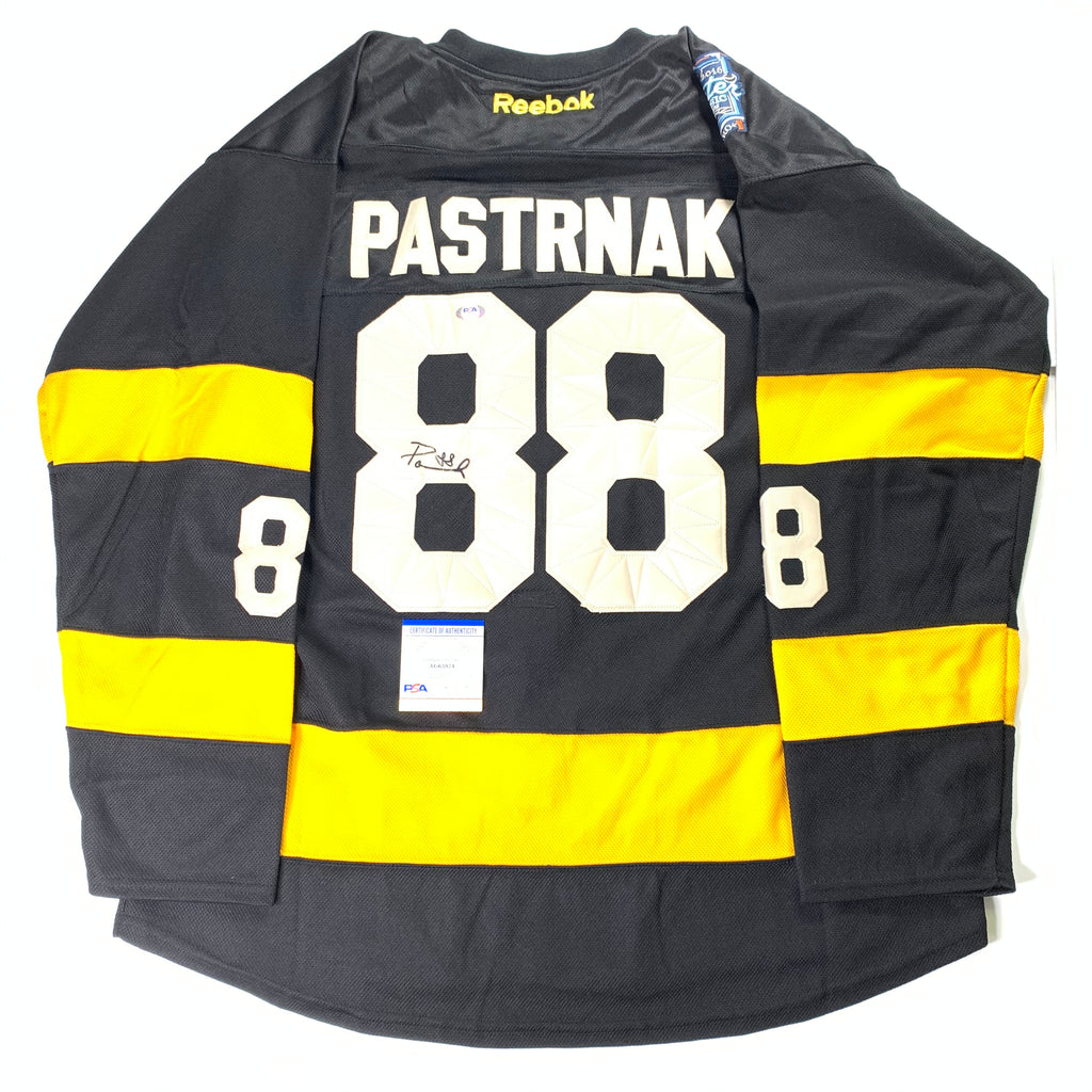 boston bruins autographed jersey